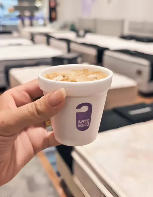 Assim como um cappuccino especial, nosso cuidado e carinho com o cliente é de todo dia 💜☕