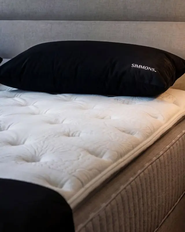Simmons Heritage, uma obra-prima que redefine o descanso.